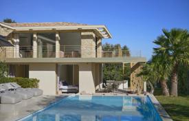 Villa – Saint-Tropez, Cote d'Azur (Fransız Rivierası), Fransa. 18,212,000 €