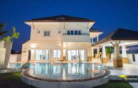 Villa – Pattaya, Chonburi, Tayland. $469,000