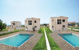 Villa – Peyia, Baf, Kıbrıs. From $470,000