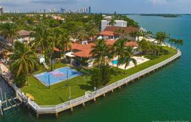 Villa – North Miami, Florida, Amerika Birleşik Devletleri. $5,195,000